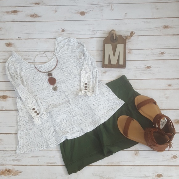 Lily Rose Tops - Lily Rose heathered tee